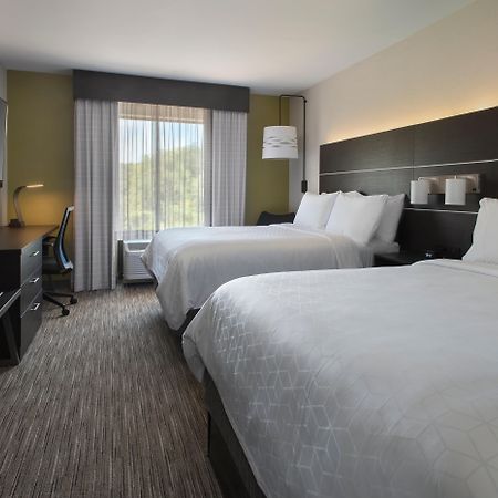 Holiday Inn Express Great Barrington By Ihg Zewnętrze zdjęcie