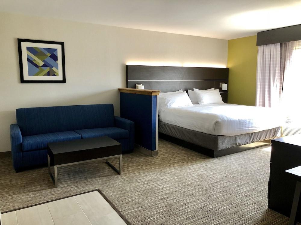 Holiday Inn Express Great Barrington By Ihg Zewnętrze zdjęcie