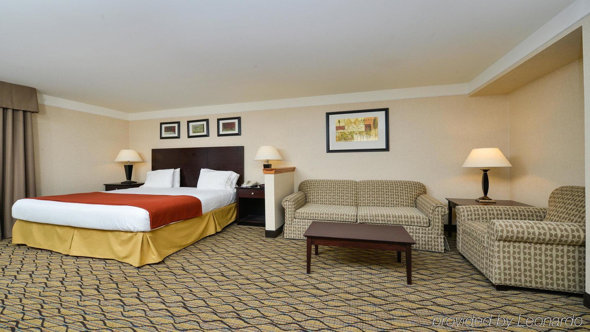 Holiday Inn Express Great Barrington By Ihg Zewnętrze zdjęcie