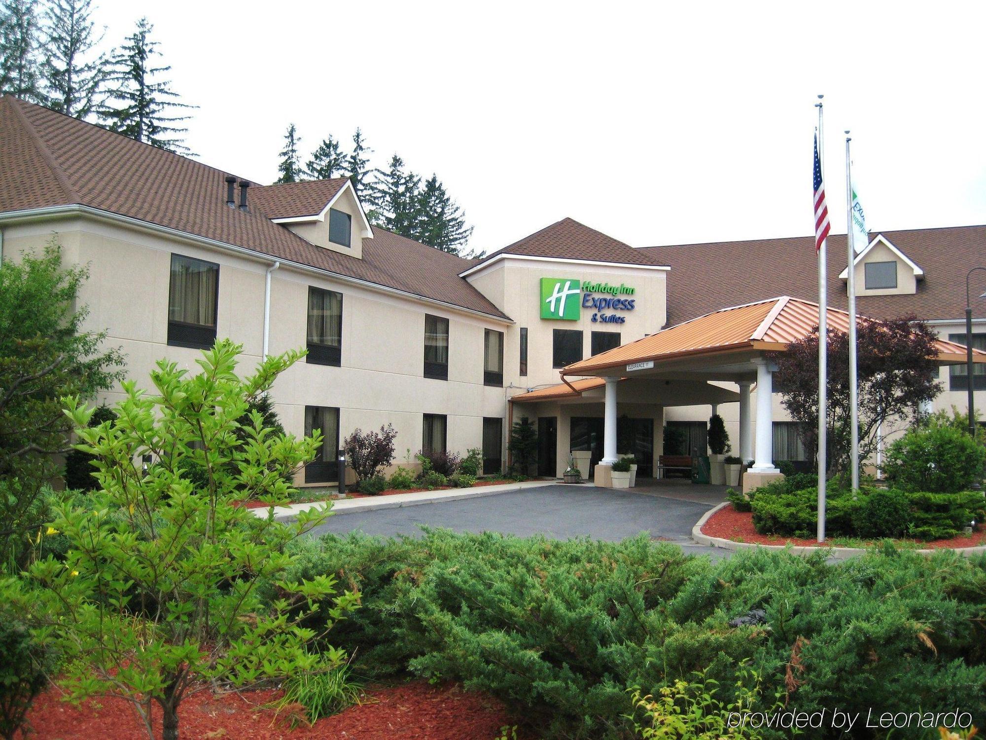 Holiday Inn Express Great Barrington By Ihg Zewnętrze zdjęcie