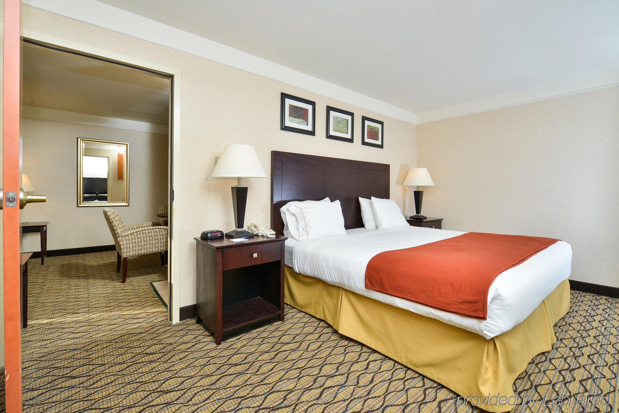 Holiday Inn Express Great Barrington By Ihg Zewnętrze zdjęcie