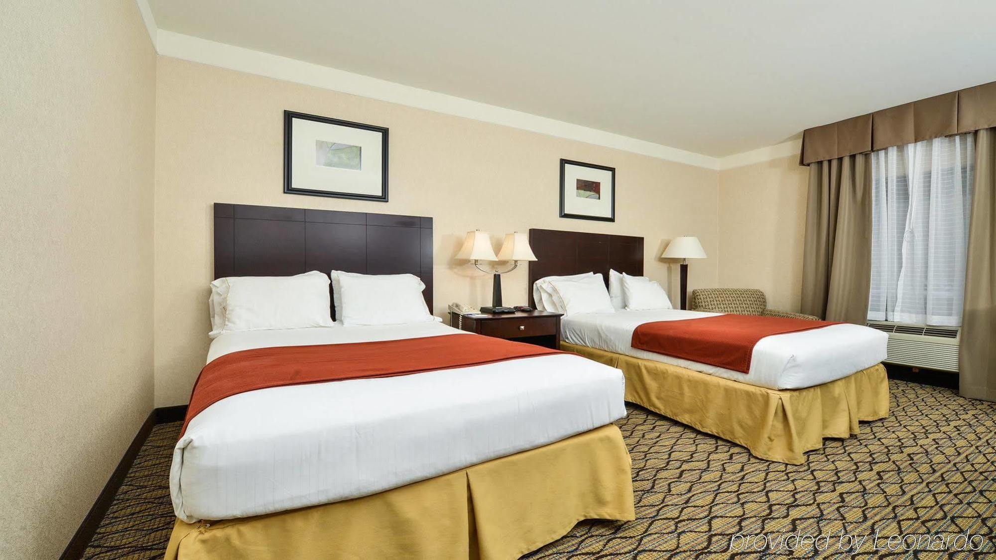 Holiday Inn Express Great Barrington By Ihg Zewnętrze zdjęcie