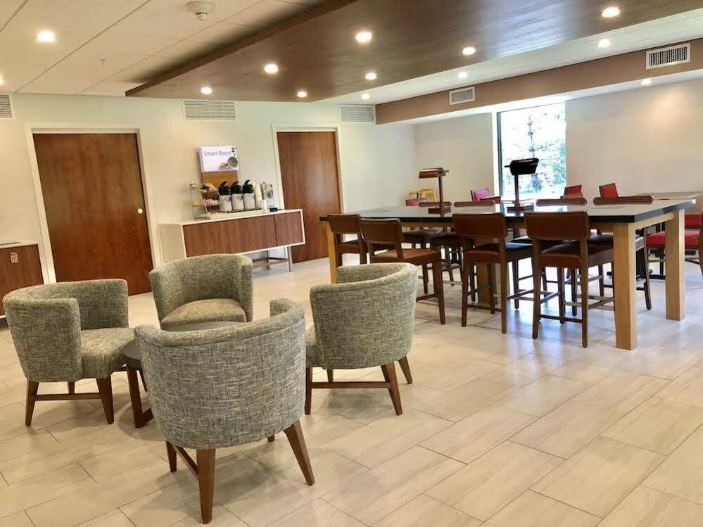 Holiday Inn Express Great Barrington By Ihg Zewnętrze zdjęcie